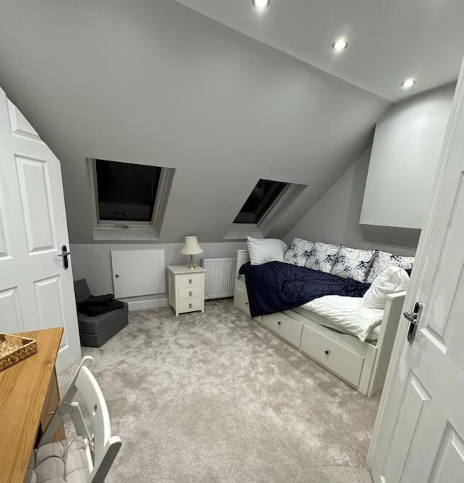 Adam'S Place, Watford Wd17 2Py Βίλα Εξωτερικό φωτογραφία